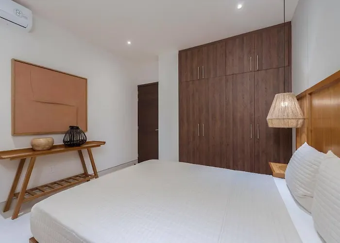 Vista Vela 3 With 3br/3bath *
