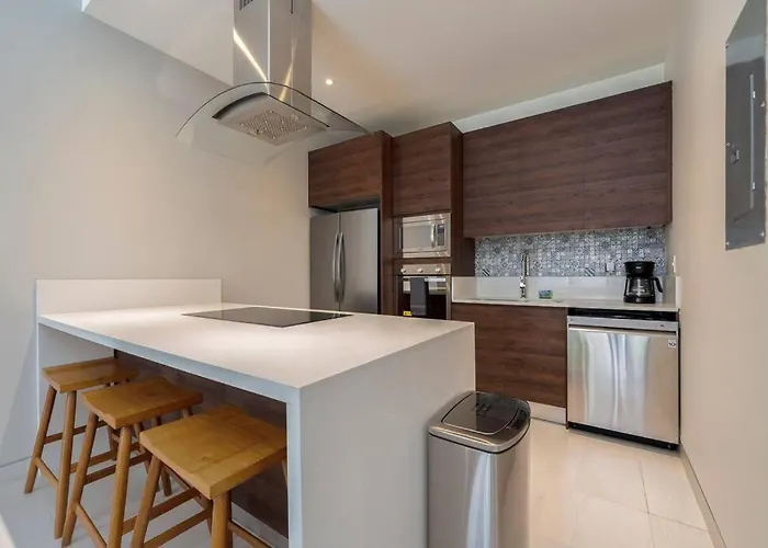 Vista Vela 3 With 3br/3bath Apartment *